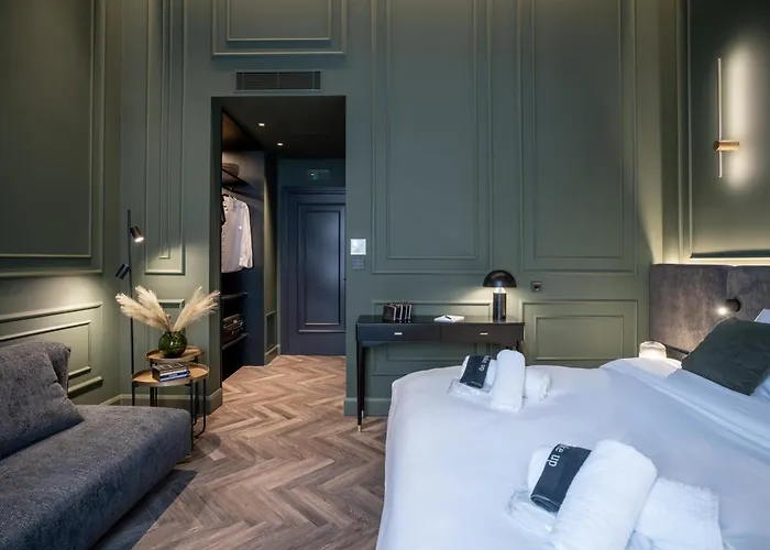 Gagos - Center Larissa